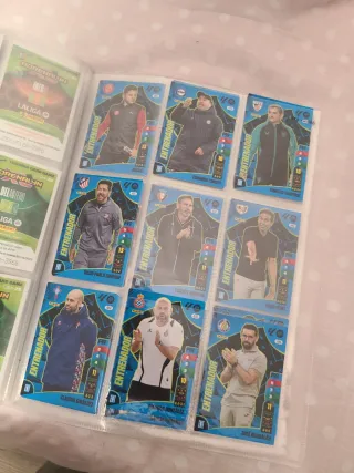 Lote 372 cromos Adrenalyn temporada 2024-2025.