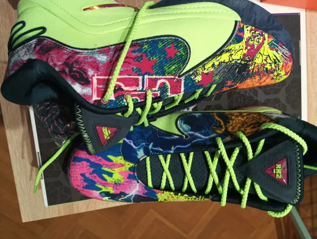 Zapatillas LeBron XXII Talla 45.5