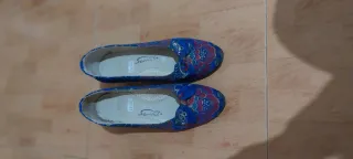 Traje de Fallera con zapatos talla 38.