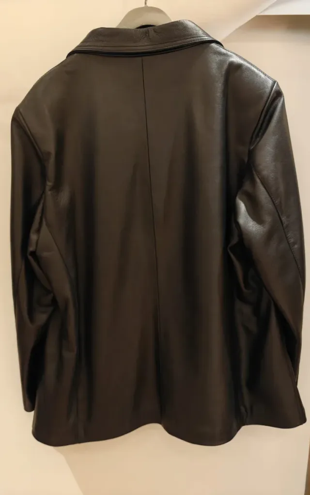 Chaqueta de piel negra ( cuero)