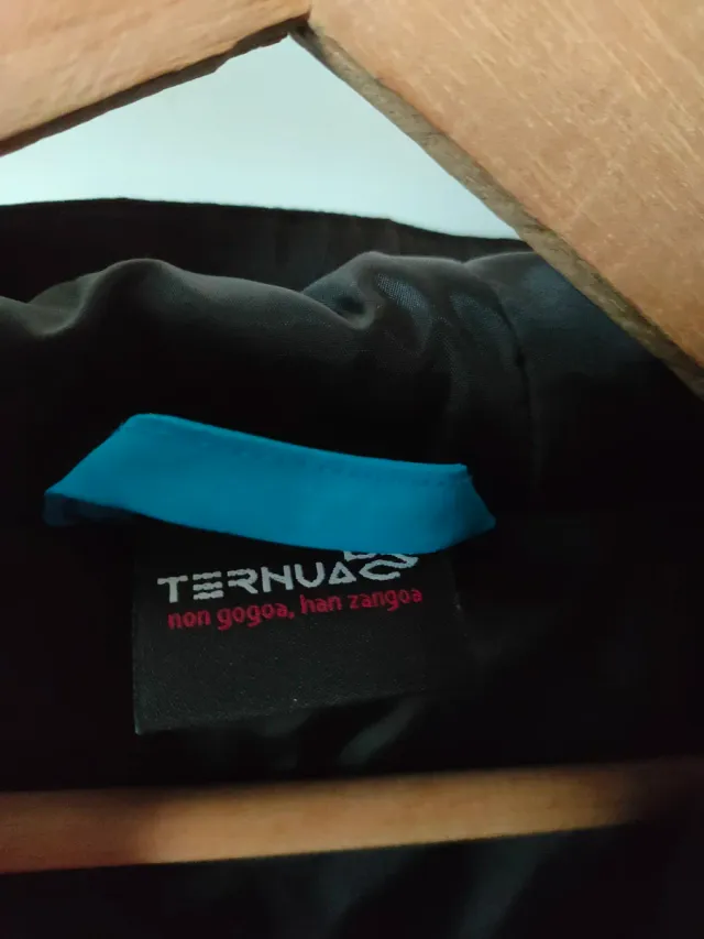 Chaqueta Ternua nieve/montaña T:14 años