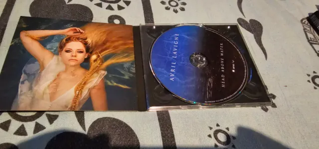 CD Avril Lavigne Head Above Water