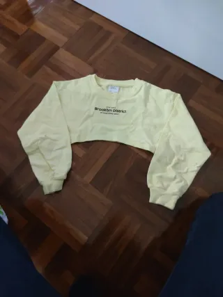 Sudadera corta Zara niña amarilla