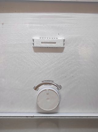 Nevera CHiQ No Frost con dispensador