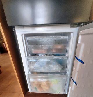 Nevera CHiQ No Frost con dispensador