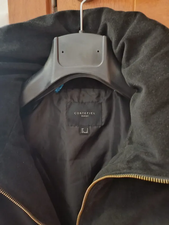 Chaqueta Cortefiel negra talla S