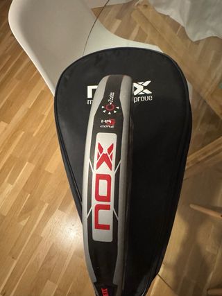 Pala de pádel AT.10 Genius Agustín Tapia