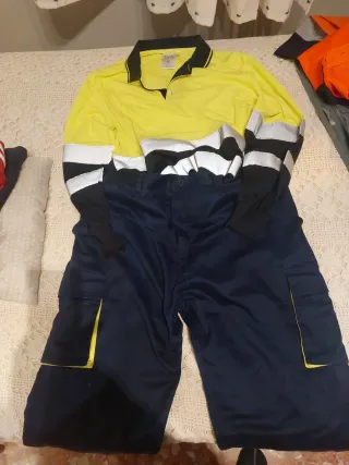 Conjunto Ropa Trabajo Amarillo y Azul