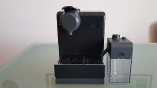 Macchina Caffè Nespresso De'Longhi Lattissima