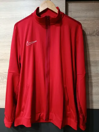 Chaqueta Nike Roja Slim Fit Talla XL