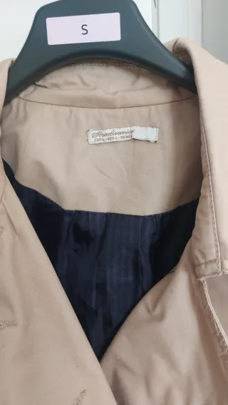 Gabardina beige talla L