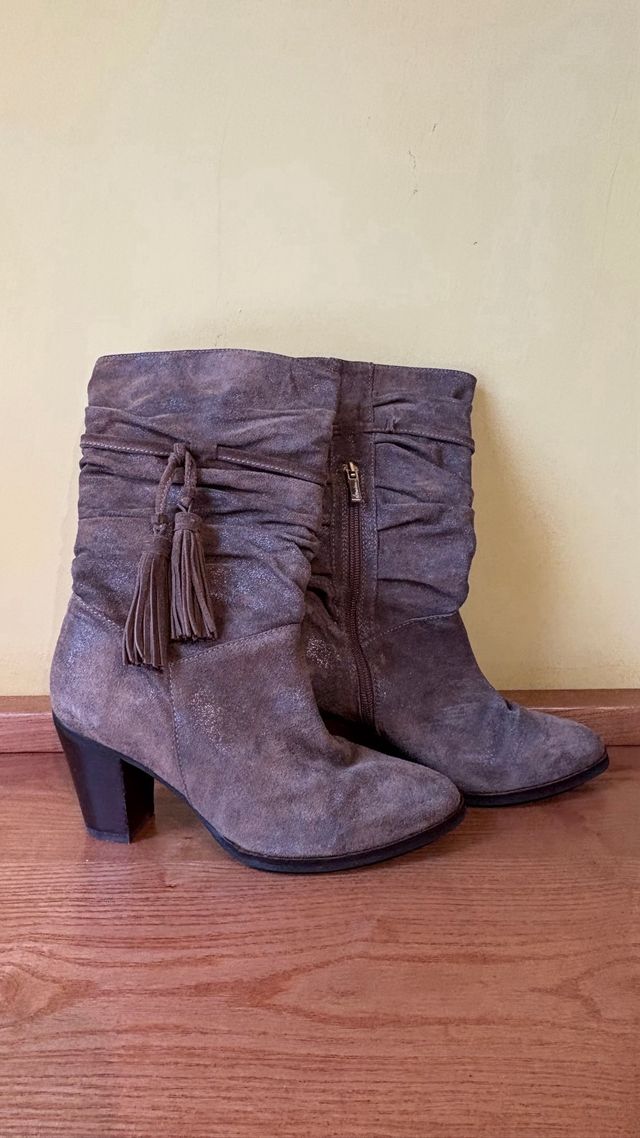 Botas de piel