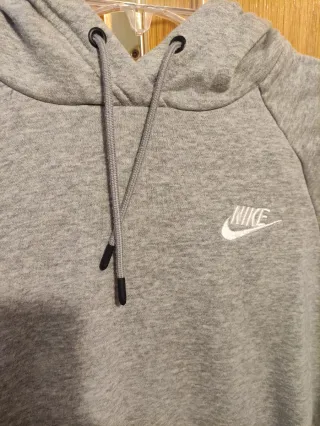 Sudadera Nike Gris con Capucha