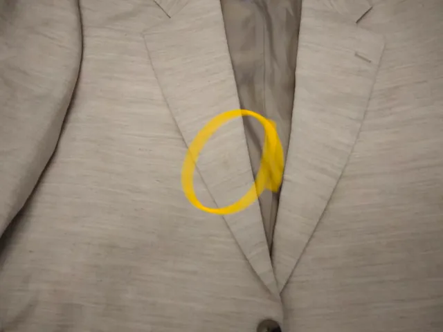 Americana color beige tirando a crema Royal Blue.