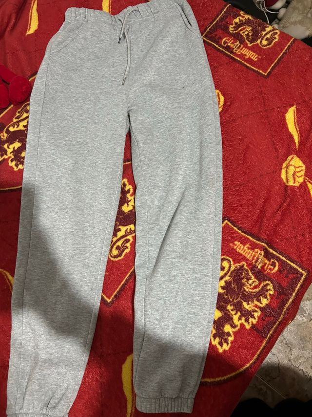 Pantalón de chándal gris