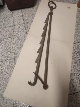 Antigua cremallera hierro chimenea barra olla leva