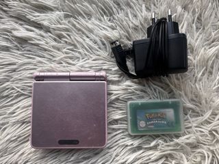 Game Boy Advance SP + Pokémon Smeraldo