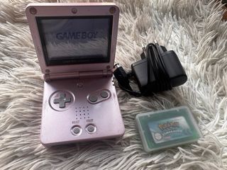 Game Boy Advance SP + Pokémon Smeraldo