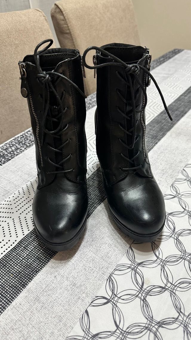 Botas de tacón negras talla 39