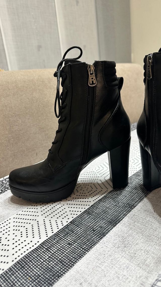 Botas de tacón negras talla 39