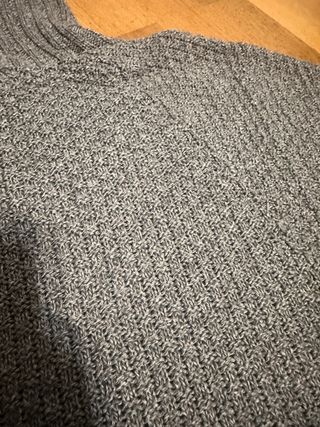 Jersey Stradivarius Cuello Alto Gris Talla M