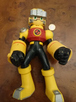 Muñeco Juguete, made in China, manga.