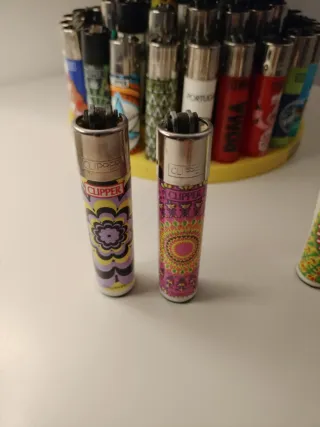 Pack 33 • 4 accendini Clipper