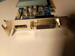 Tarjeta Gráfica GeForce GT 710 1GB Bajo Perfil