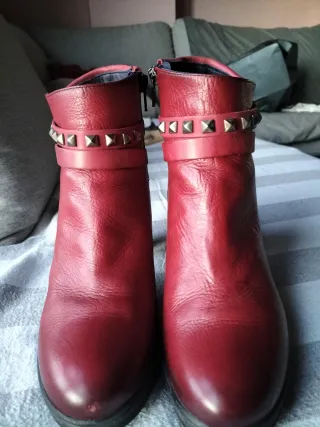 Botines Dorking by Fluchos piel rojos .