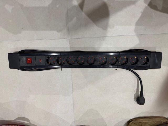 Regleta 8 enchufes con interruptor