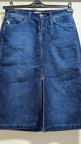 Giubbottino in velluto blu e gonna longate