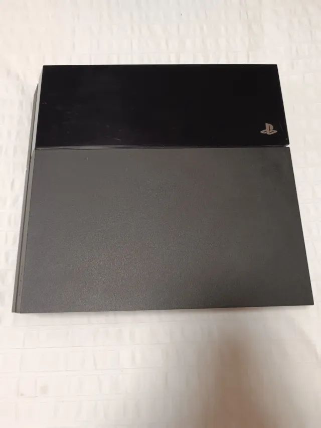 Consola PS4 Sony Negra + Accesorios