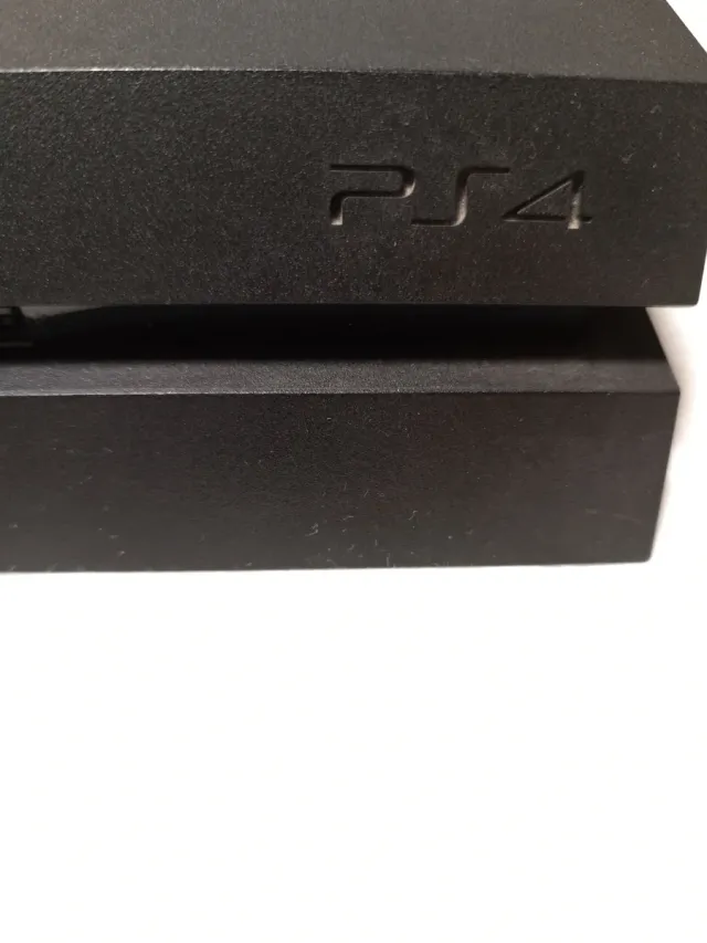 Consola PS4 Sony Negra + Accesorios