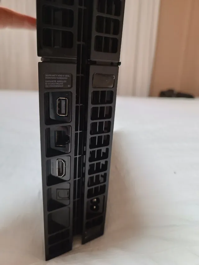 Consola PS4 Sony Negra + Accesorios