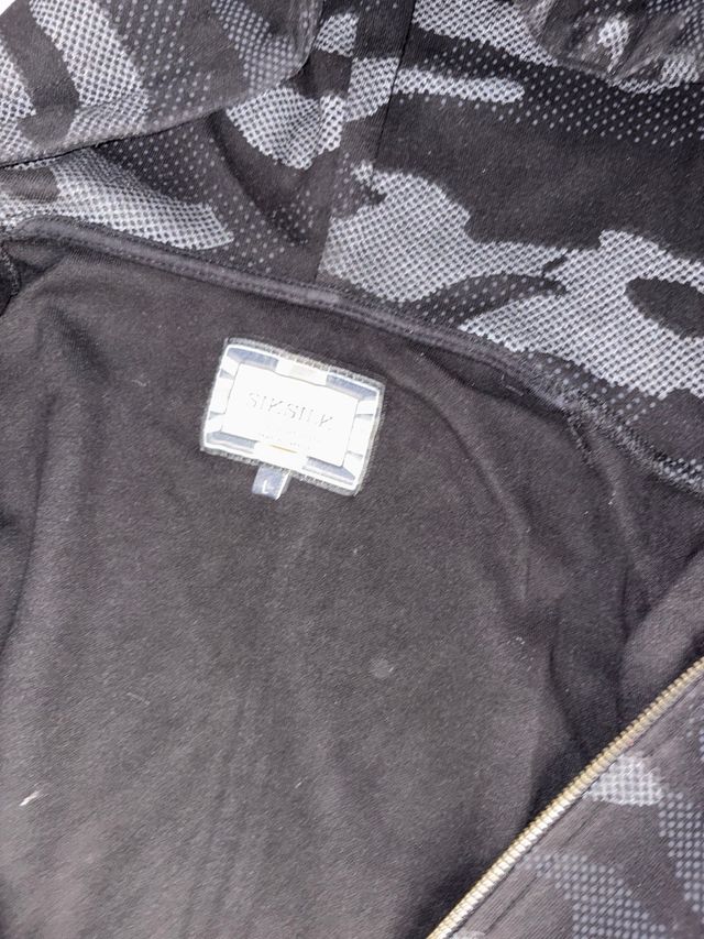 Chándal hombre camuflaje gris y negro