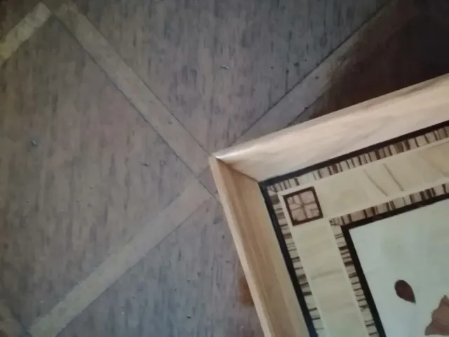 Vassoio artigianale con decoro floreale