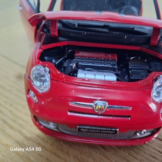 Fiat 500 Abarth Tributo Ferrari 1/18