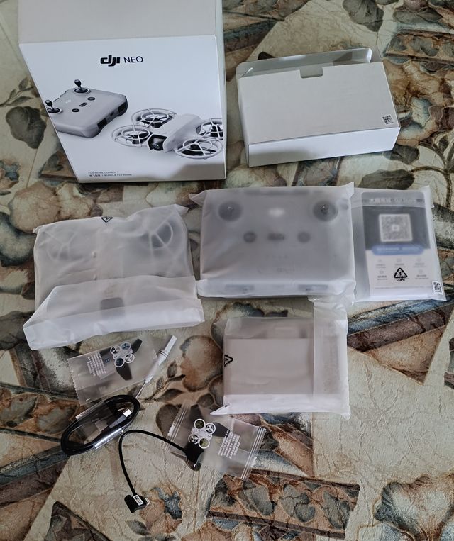 DJI Neo Fly More Combo Drone
