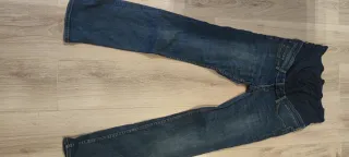 Vaqueros premamá talla 42 y camiseta a juego