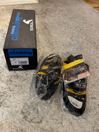 Pies de gato Boreal Cruz 9.5 nuevos