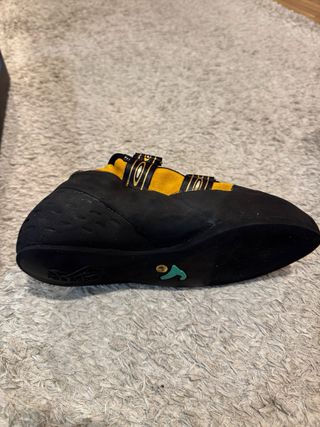 Pies de gato Boreal Cruz 9.5 nuevos