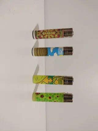 Pack 35 • 4 Accendini Clipper