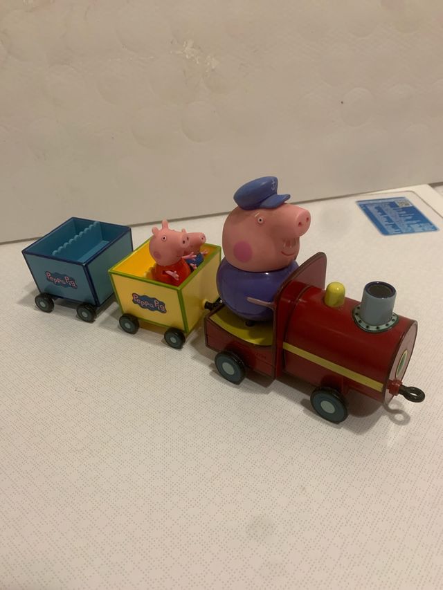 Tren Peppa Pig con vagones