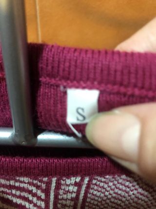 Jersey combinado granate y beige Talla S