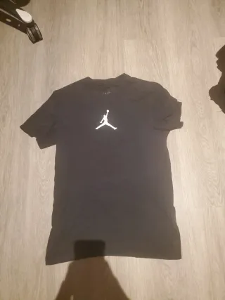 Camiseta Jordan Negra
