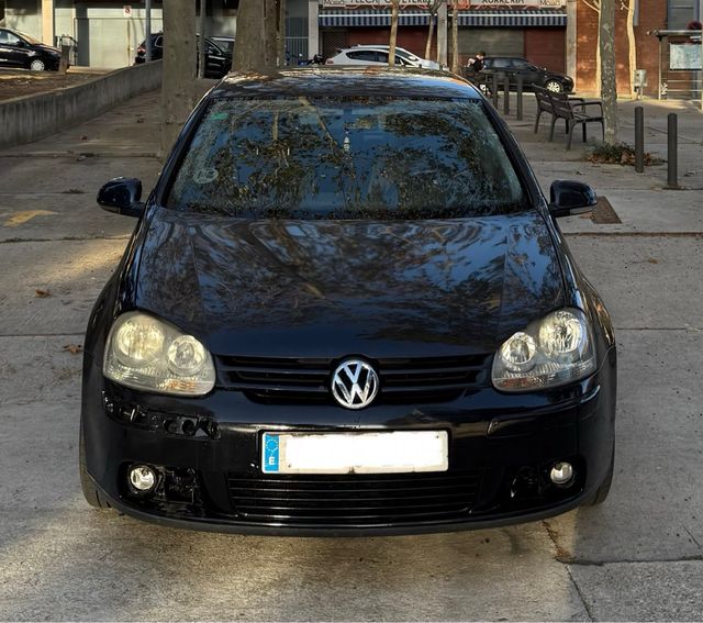 Volkswagen Golf 2004