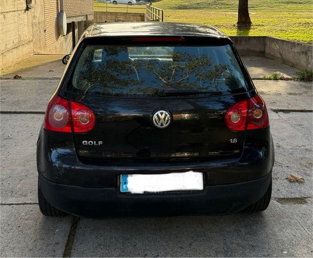 Volkswagen Golf 2004