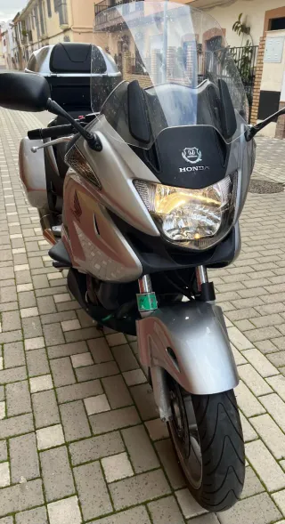 Honda Moto deuville700