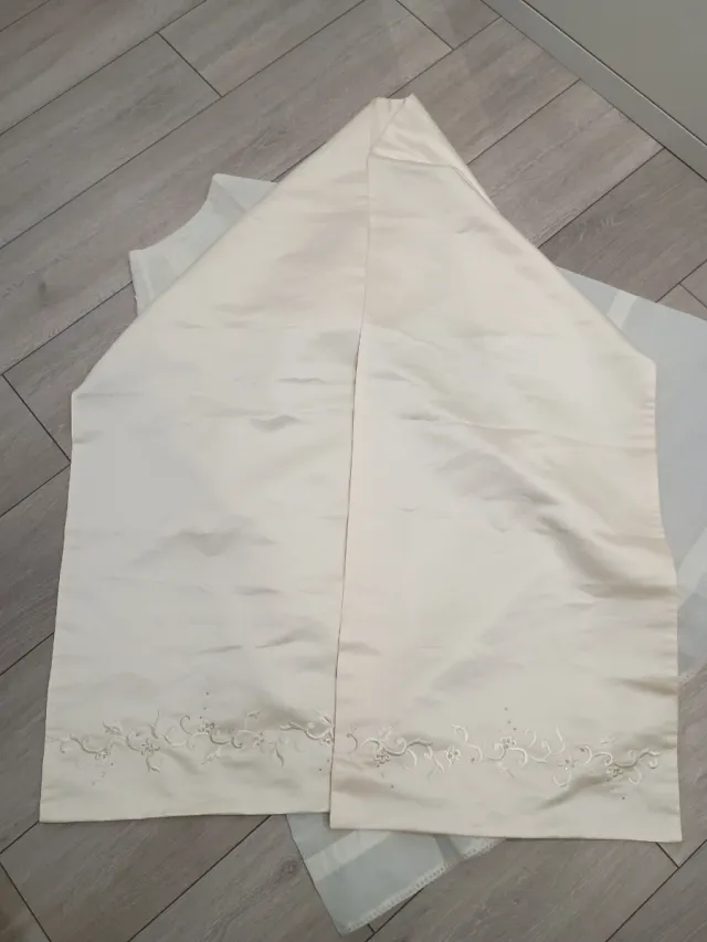 Vestido Novia Blanco roto.REGALO Estola y cancán