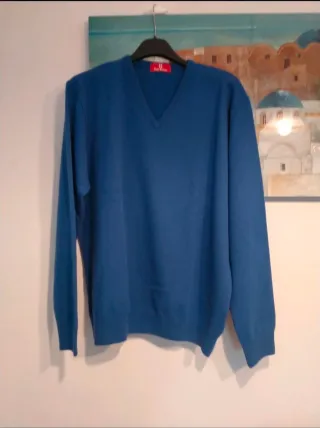 Jersey hombre cuello pico azul